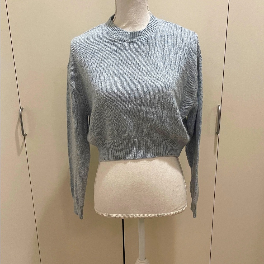 H&M Baby blue long sleeve sweater size XS #110